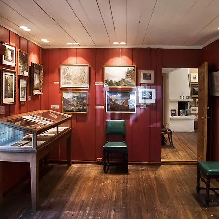 Stor-elvdal ホテル 3*